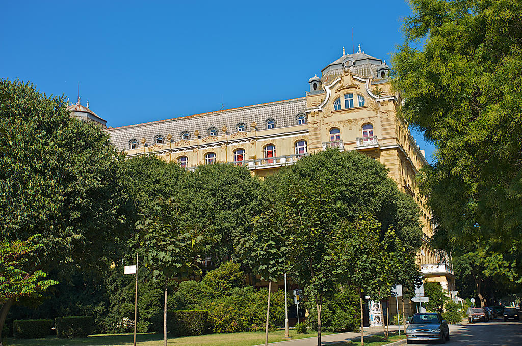 Guest House Hotel Riviera Pula Luaran gambar