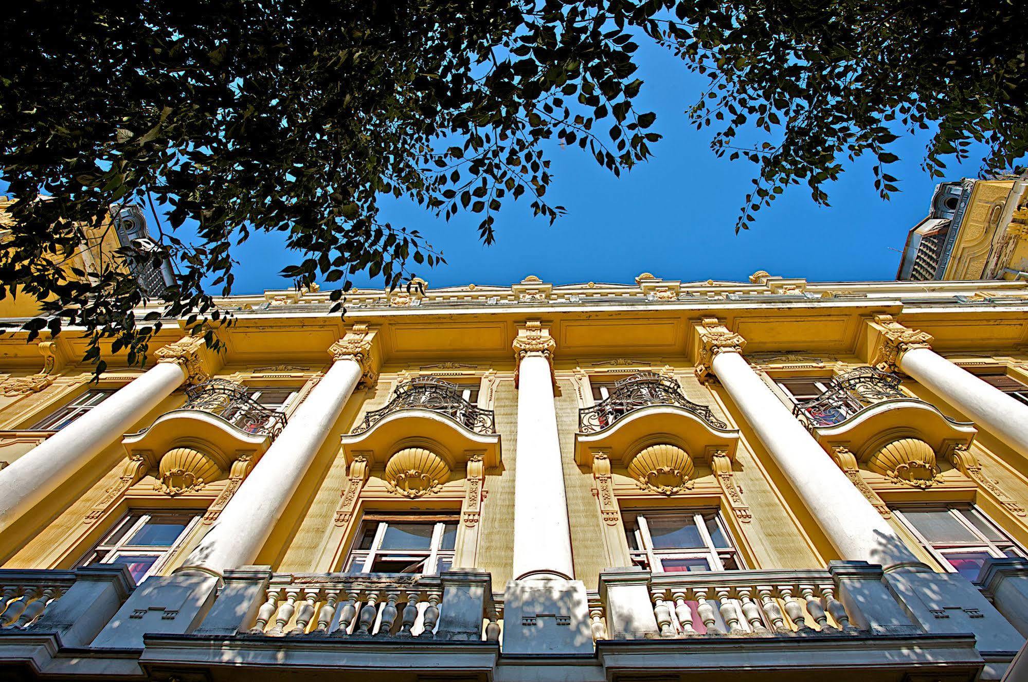 Guest House Hotel Riviera Pula Luaran gambar